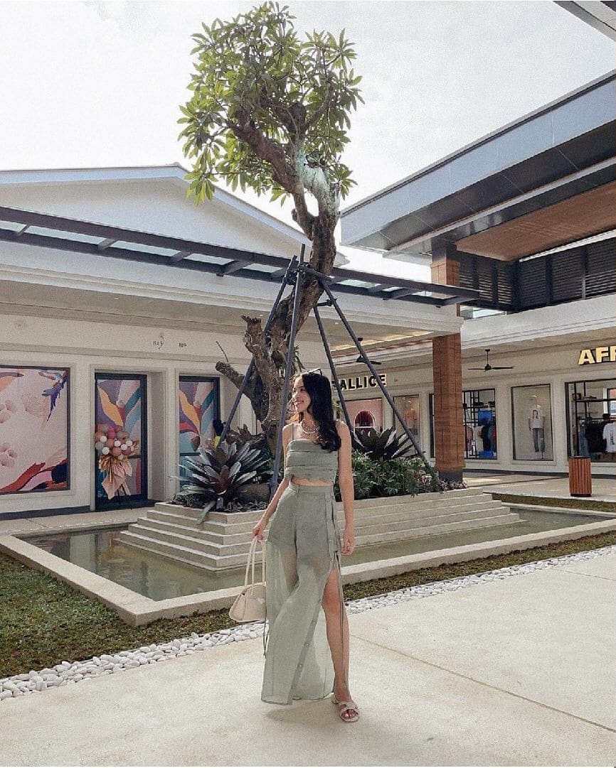 By The Sea PIK (jam buka, rekomendasi & ulasan kuliner) By The Sea PIK (jam buka, rekomendasi & ulasan kuliner)