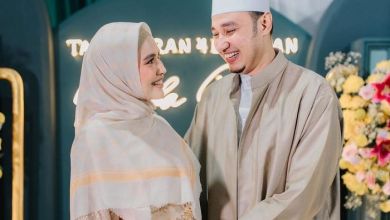 Kartika Putri Potong Tali Pusat Bayi dengan Api Lilin, Ternyata Itu Manfaat Membakar Tali Pusat – Semua halaman Kartika Putri Potong Tali Pusat Bayi dengan Api Lilin, Ternyata Itu Manfaat Membakar Tali Pusat – Semua halaman