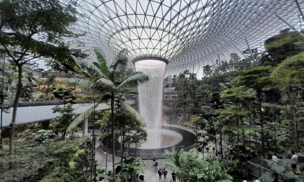Usir kebosanan di Jewel Singapore Changi Airport Usir kebosanan di Jewel Singapore Changi Airport