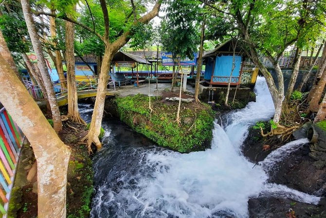 Sumber Maron merupakan objek wisata alam di Kabupaten Malang