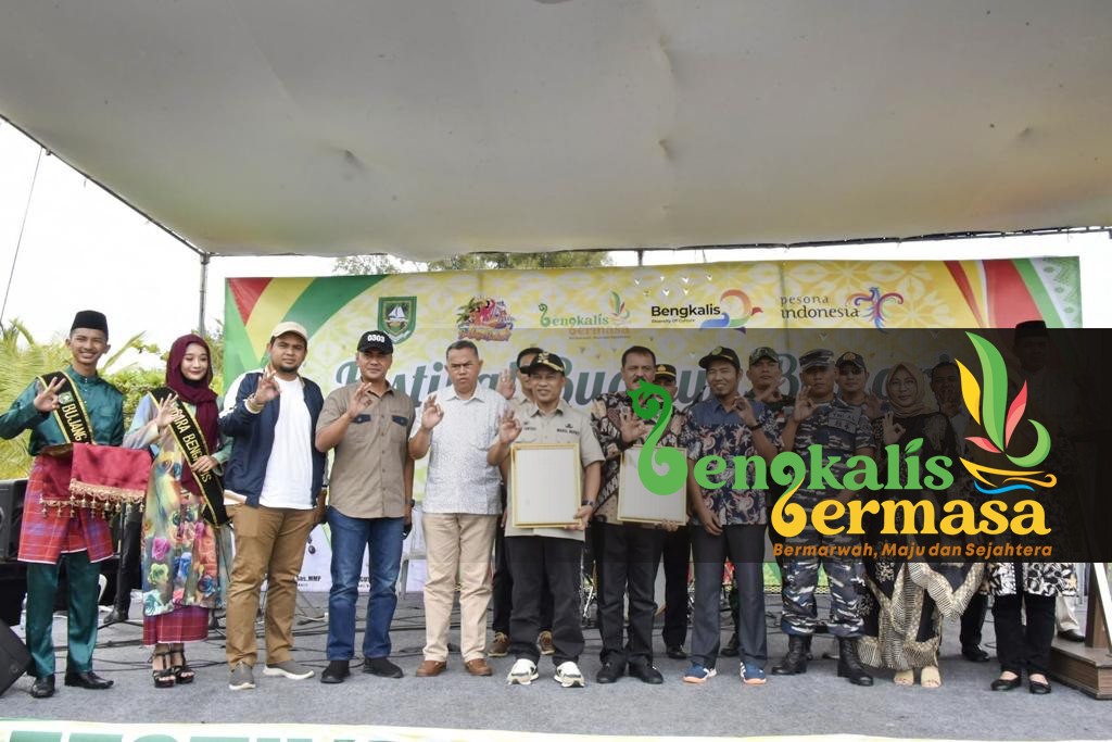 Pemkab Bengkalis terus berupaya untuk pengembangan industri pariwisata Pemkab Bengkalis terus berupaya untuk pengembangan industri pariwisata