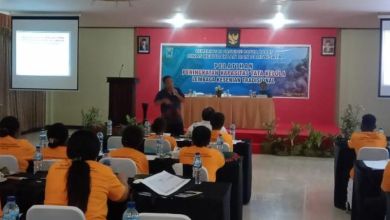 Puluhan pekerja seni di Kaimana mengikuti pelatihan peningkatan kapasitas