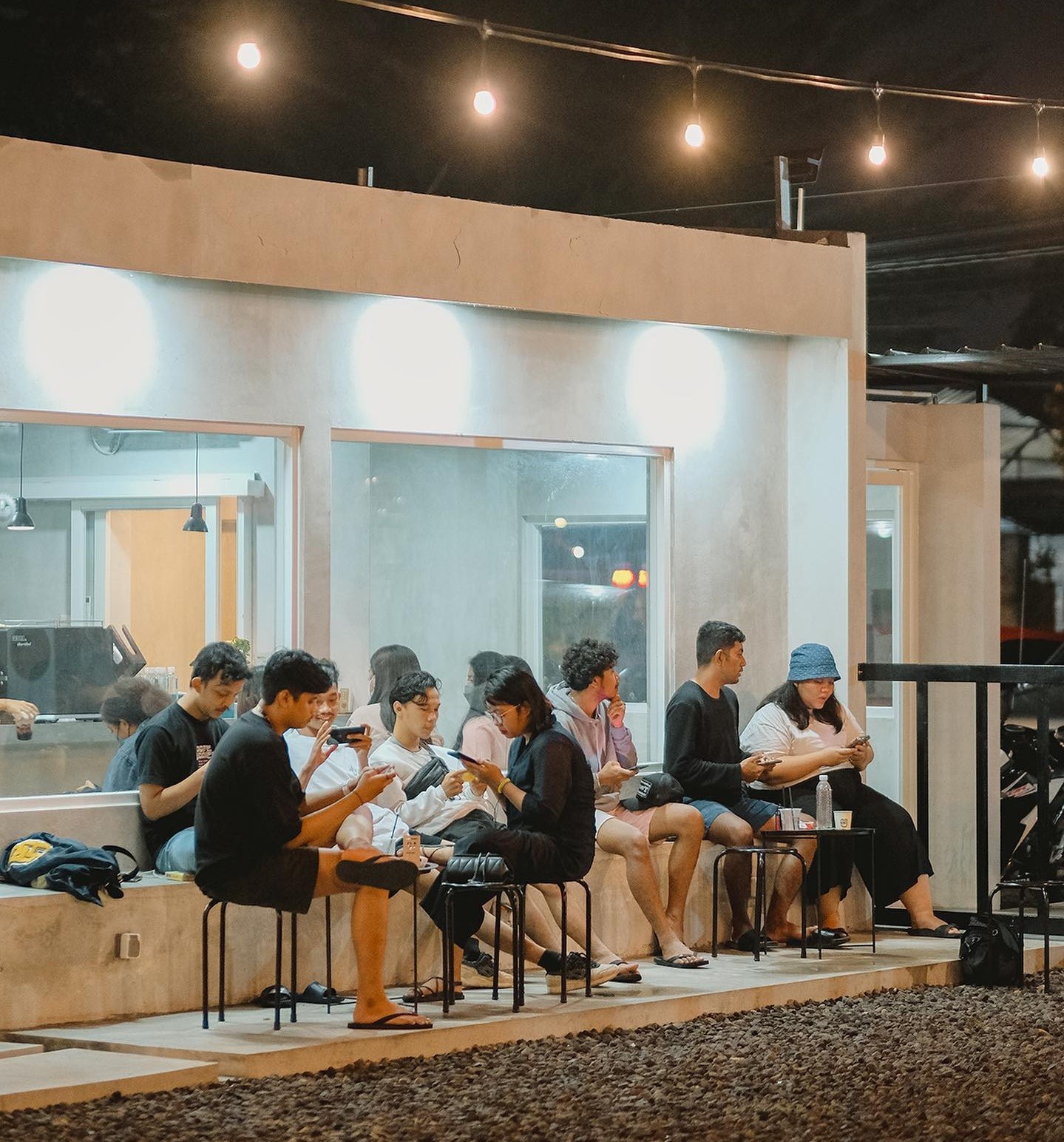 Harga dan lokasi menu Monti’s Cafe & Futsal Jogja Harga dan lokasi menu Monti’s Cafe & Futsal Jogja