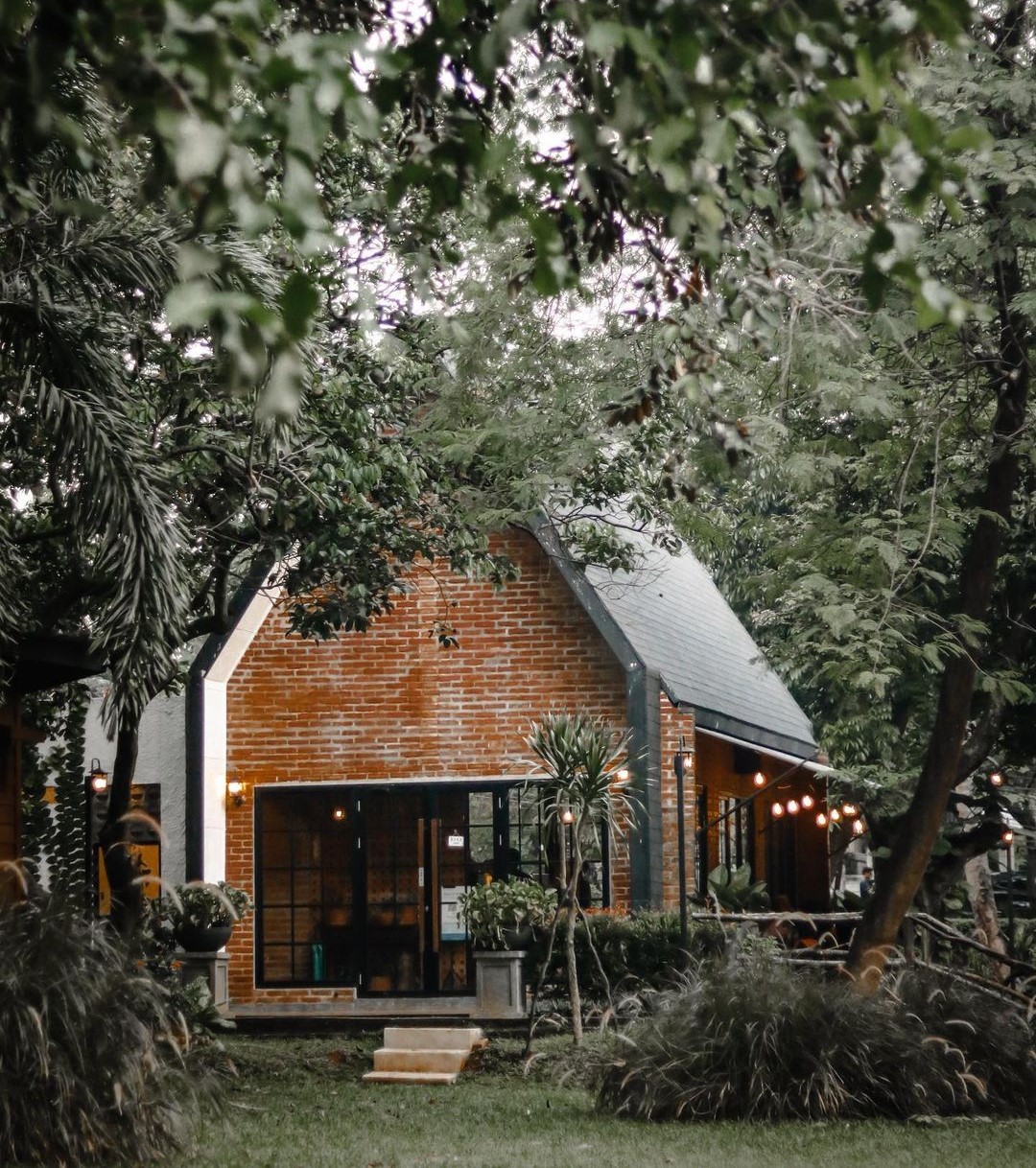 Harga menu, atraksi dan lokasi Rene Cafe Cipayung Harga menu, atraksi dan lokasi Rene Cafe Cipayung