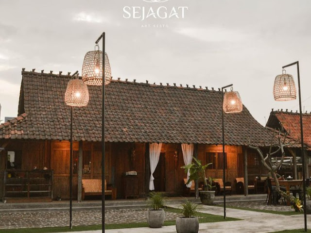 Lokasi dan daftar harga menu universal Art Resto Sidoarjo Lokasi dan daftar harga menu universal Art Resto Sidoarjo