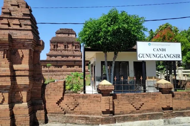 Alamat Pura Gunung Gangsir