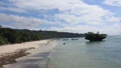 Pantai Caseo, pantai berpasir putih dengan bebatuan yang mempesona di Bulukumba Pantai Caseo, pantai berpasir putih dengan bebatuan yang mempesona di Bulukumba