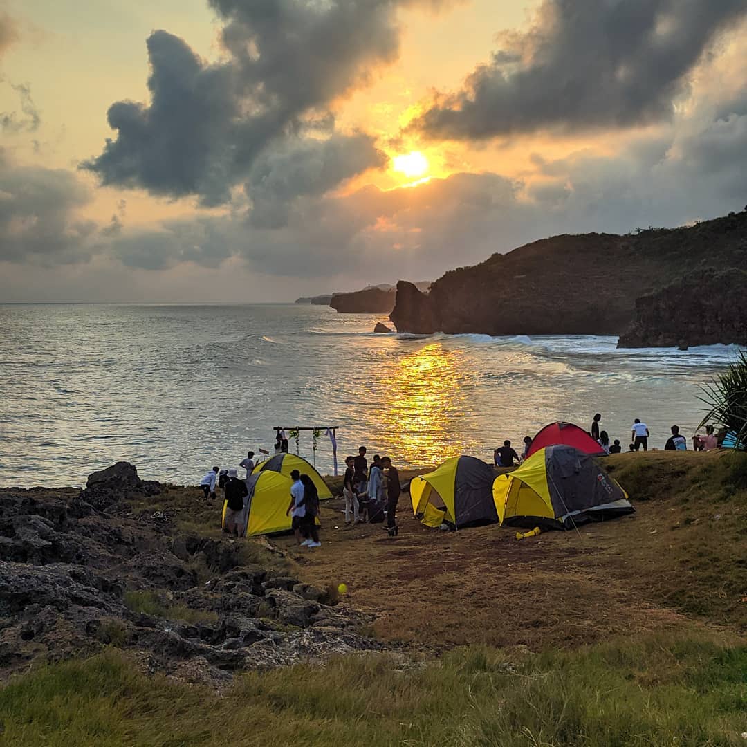 Pantai Widodaren: harga tiket, foto, lokasi, fasilitas dan spot Pantai Widodaren: harga tiket, foto, lokasi, fasilitas dan spot