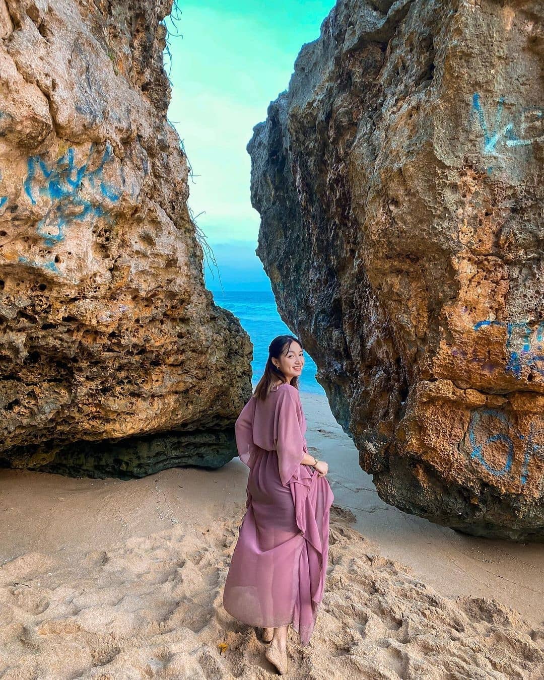 Pantai Watulawang: Harga Tiket, Foto, Lokasi, Fasilitas dan Spot Pantai Watulawang: Harga Tiket, Foto, Lokasi, Fasilitas dan Spot