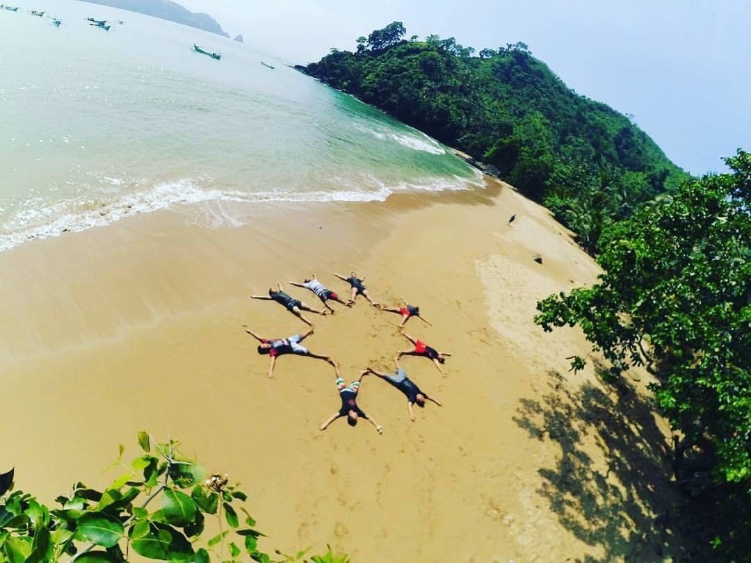 Pantai Bolu Bolu Pantai Bolu Bolu