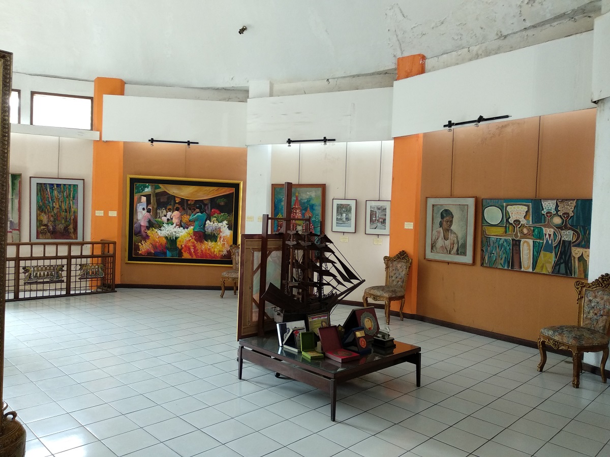 Pemandangan di dalam Museum Barli